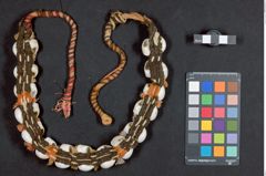 Foto (hinten) von Kopfschmuck 1 (NHMW-ZOO-MO-0081100-ETH-132)